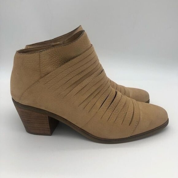 Lucky 🍀 Brand Booties 100% Leather - Picture 1 of 7